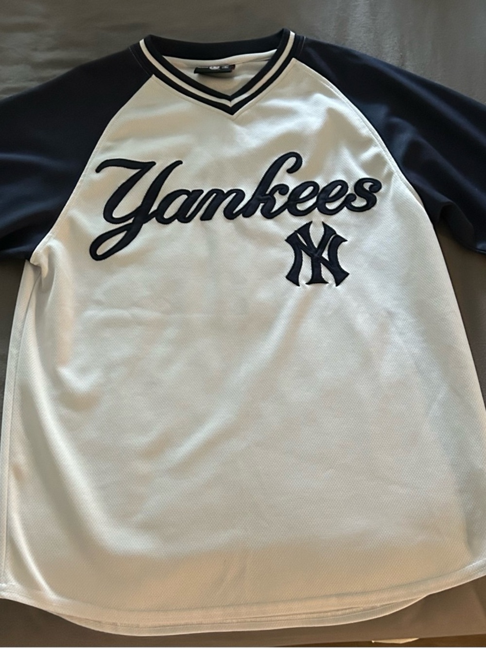 Stitches Yankees Raglan Jersey in White and Navy